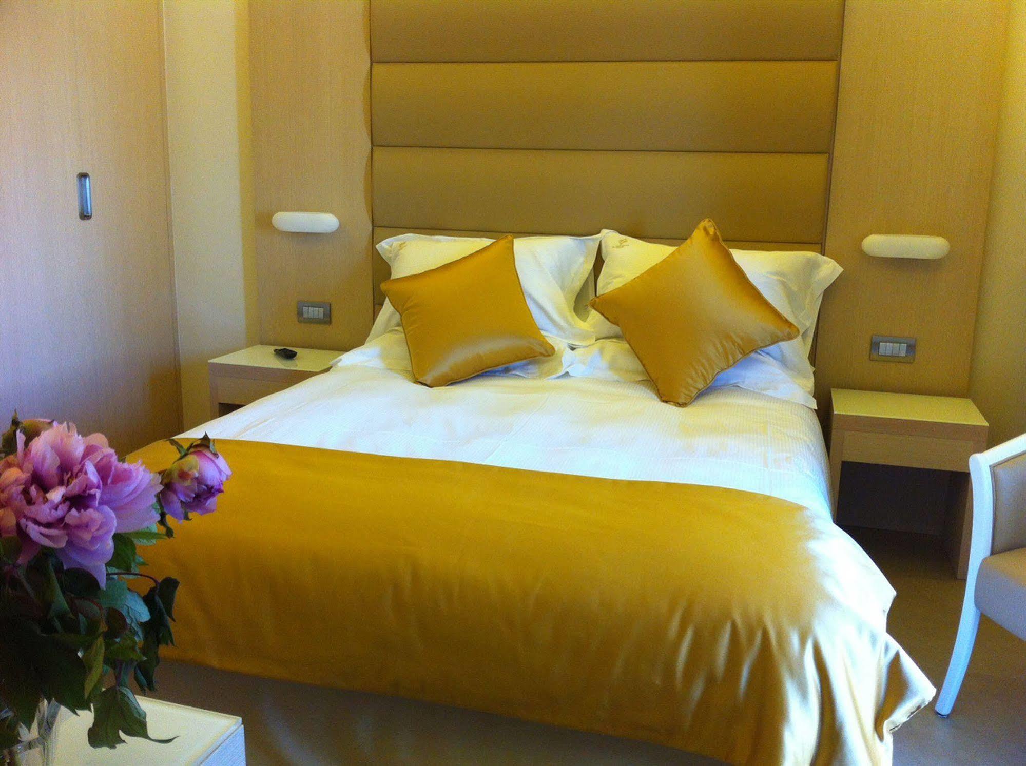 Augustana House And Suites Рим Экстерьер фото