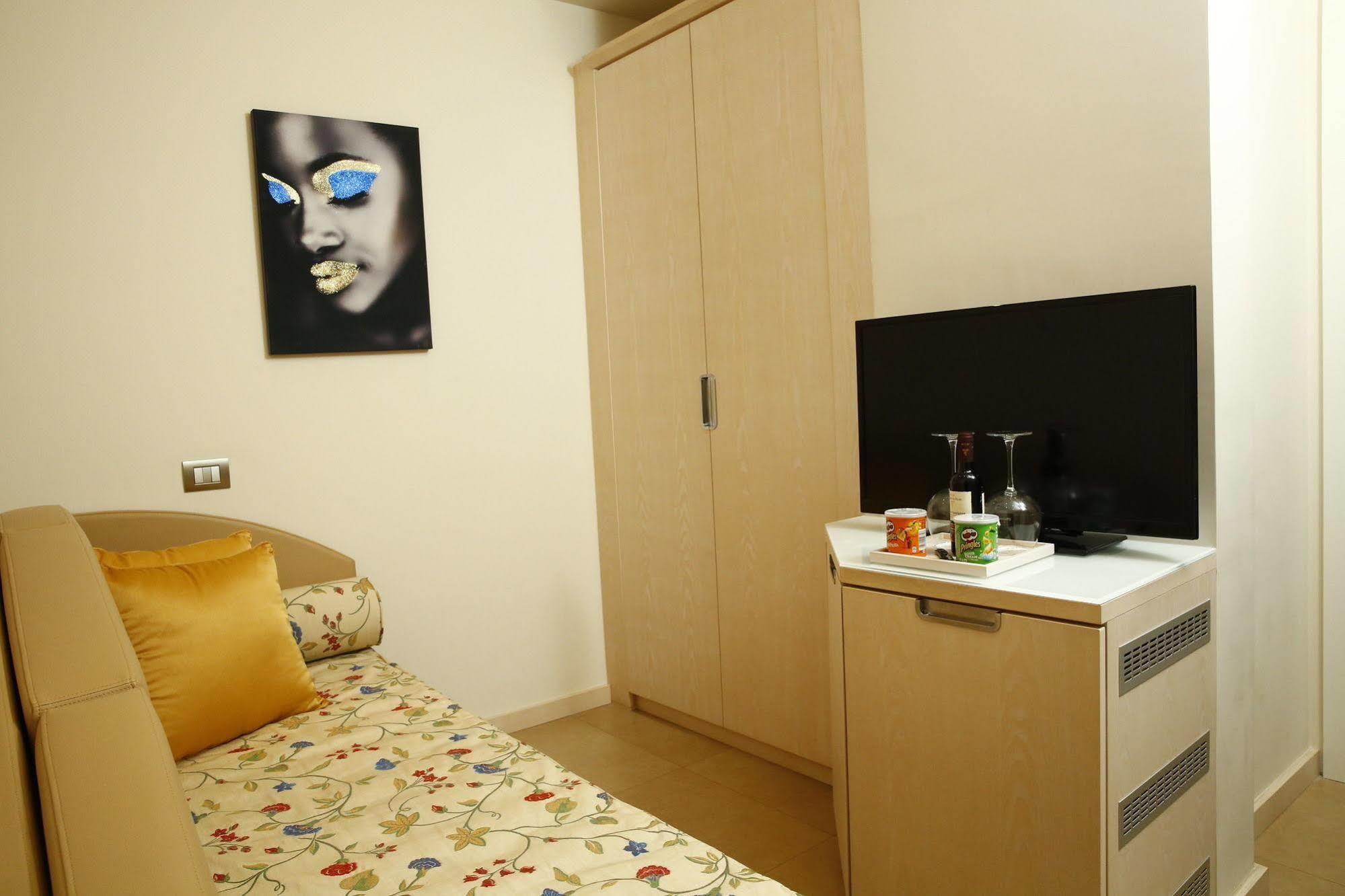 Augustana House And Suites Рим Экстерьер фото